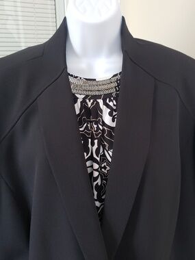 Alfani Beaded Neck Black and White Sleeveless Women's Top, 3X